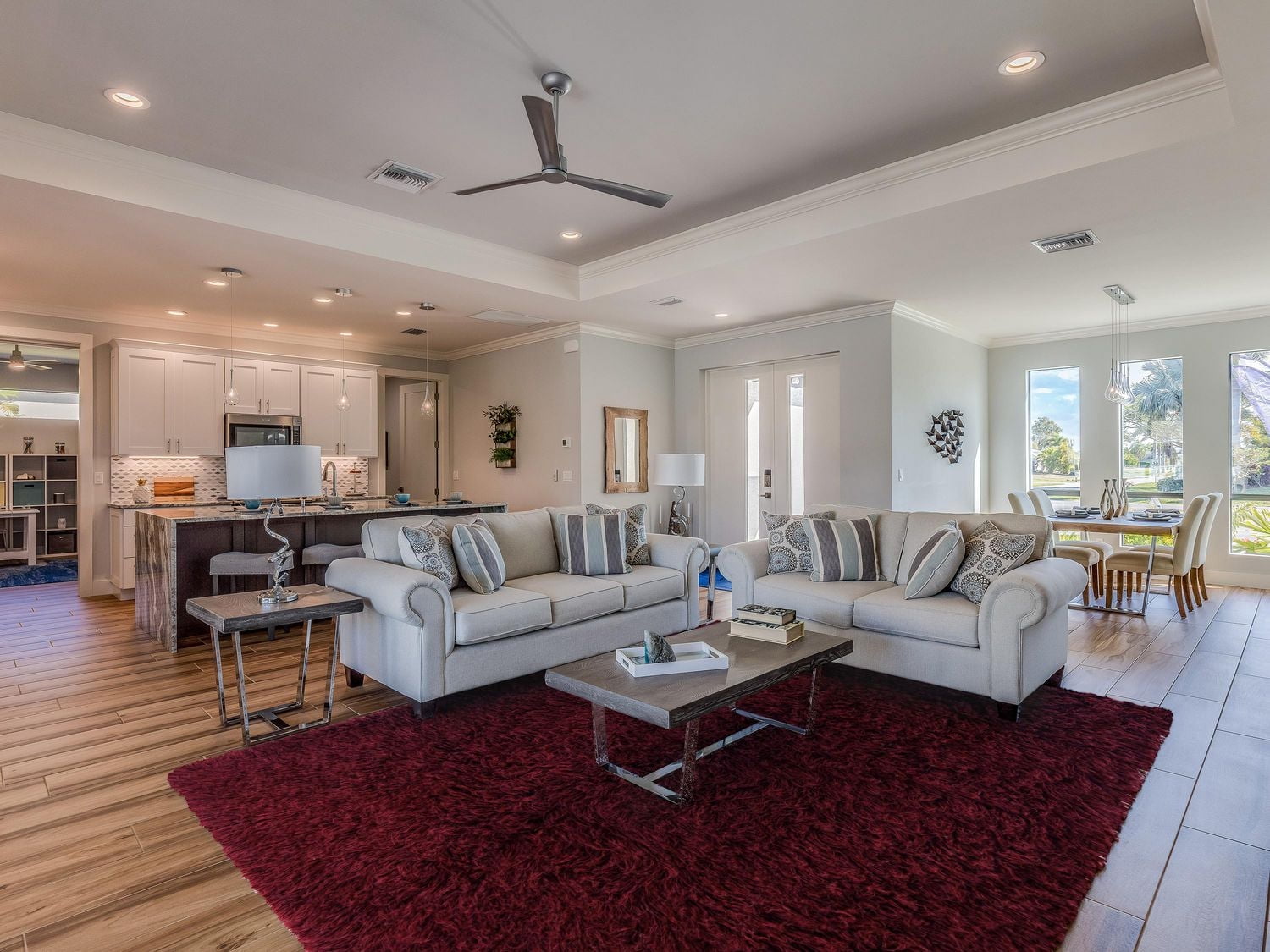 Tapis Nouveau Flokati 1400 gr de 8' x 10', Bordeaux