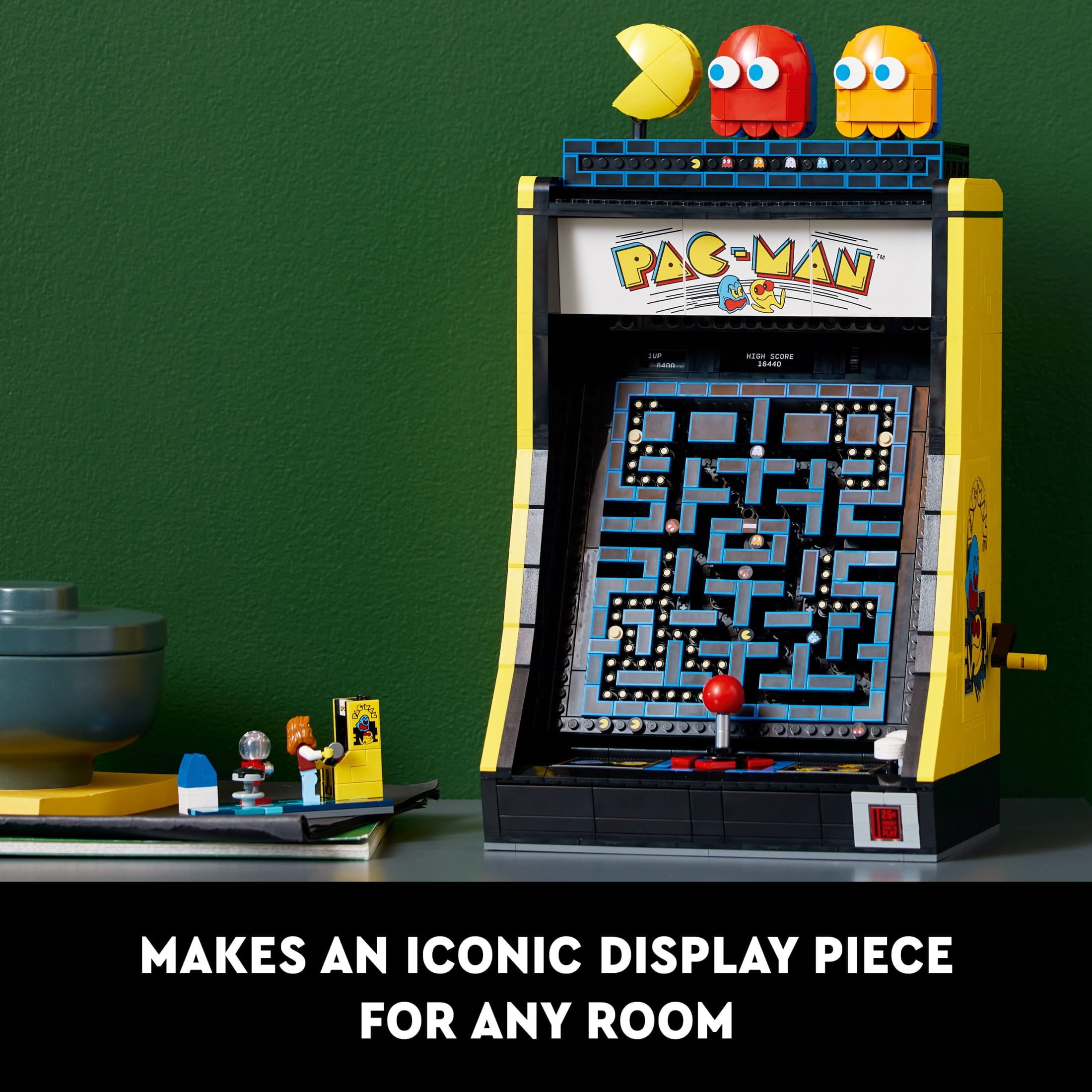 LEGO Icons PAC-MAN Arcade Building Set for Adults - Replica Model of Clasic Video Game - Gift for Men & Women - Display in Office or Room - 10323
