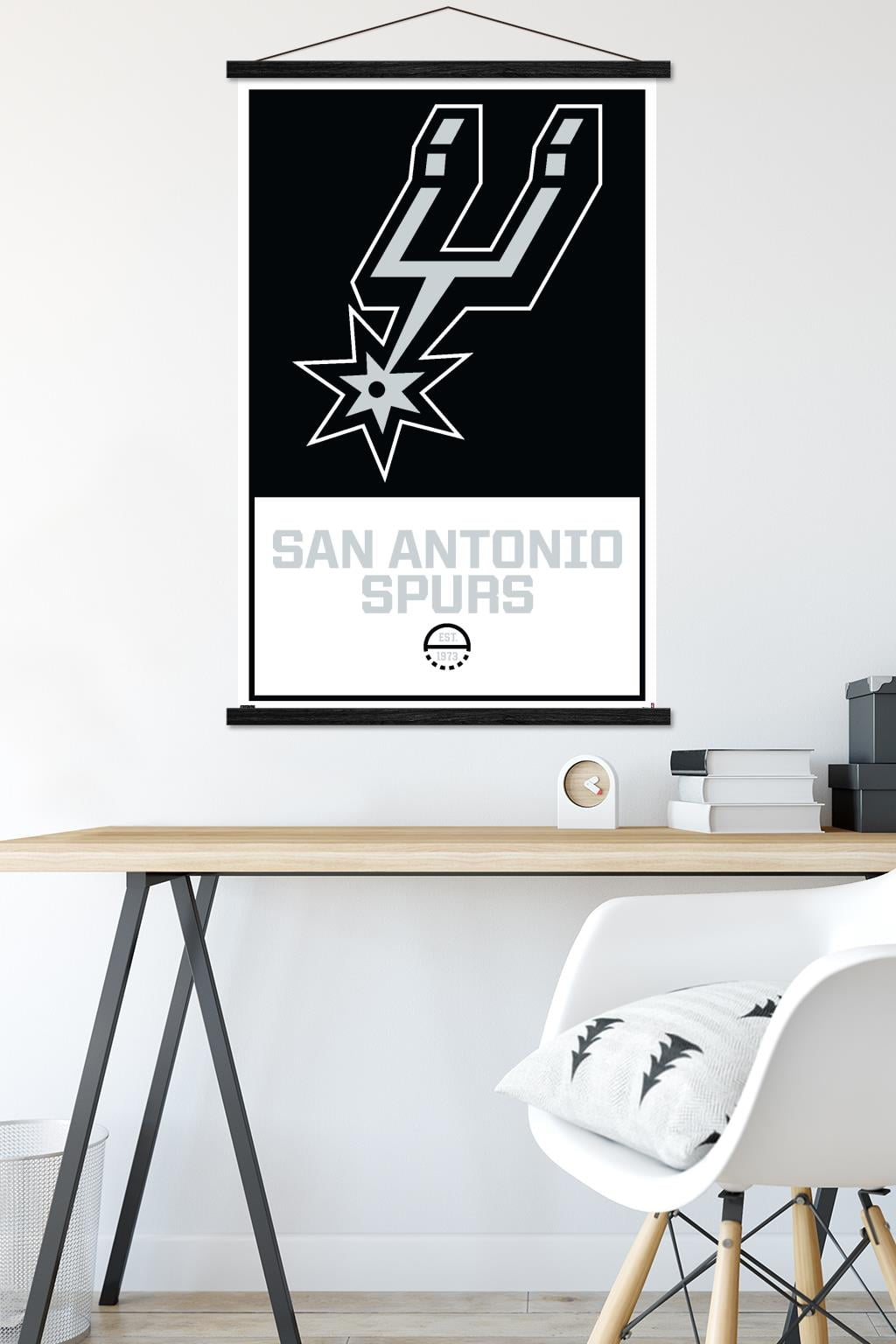 NBA San Antonio Spurs - Logo 21 Wall Poster with Wooden Magnetic Frame, 22.375" x 34"
