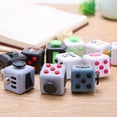thumbnail image 5 of Cubo de juguete de descompresión para niños Cubo de actividad Fidget Artefacto de descompresión Dados Rompecabezas, 5 of 5