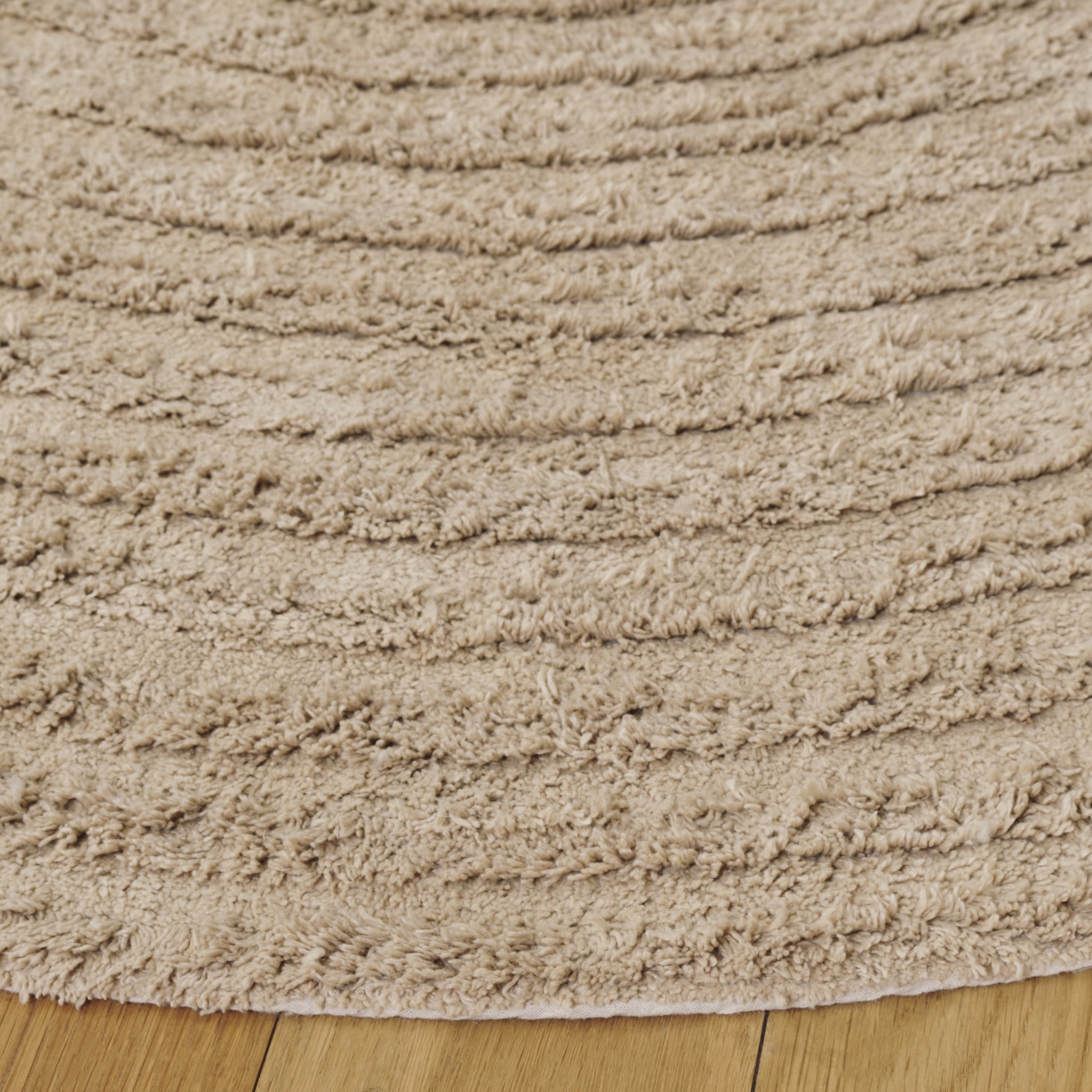 Safavieh Easy Care Edythe Solid Machine Washable Area Rug, Beige, 4' x 4' Round