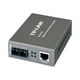 TP-Link MC210CS - Convertisseur de Média Fibre - 1GbE - 1000Base-FX, 1000Base-T - RJ-45 / SC Monomode - jusqu'à 9.3 miles - 1310 nm - pour P/N: TL-MC1400, TL-SG3210XHP-M2 V2.6, TL-SG3452XP V1 – image 1 sur 2