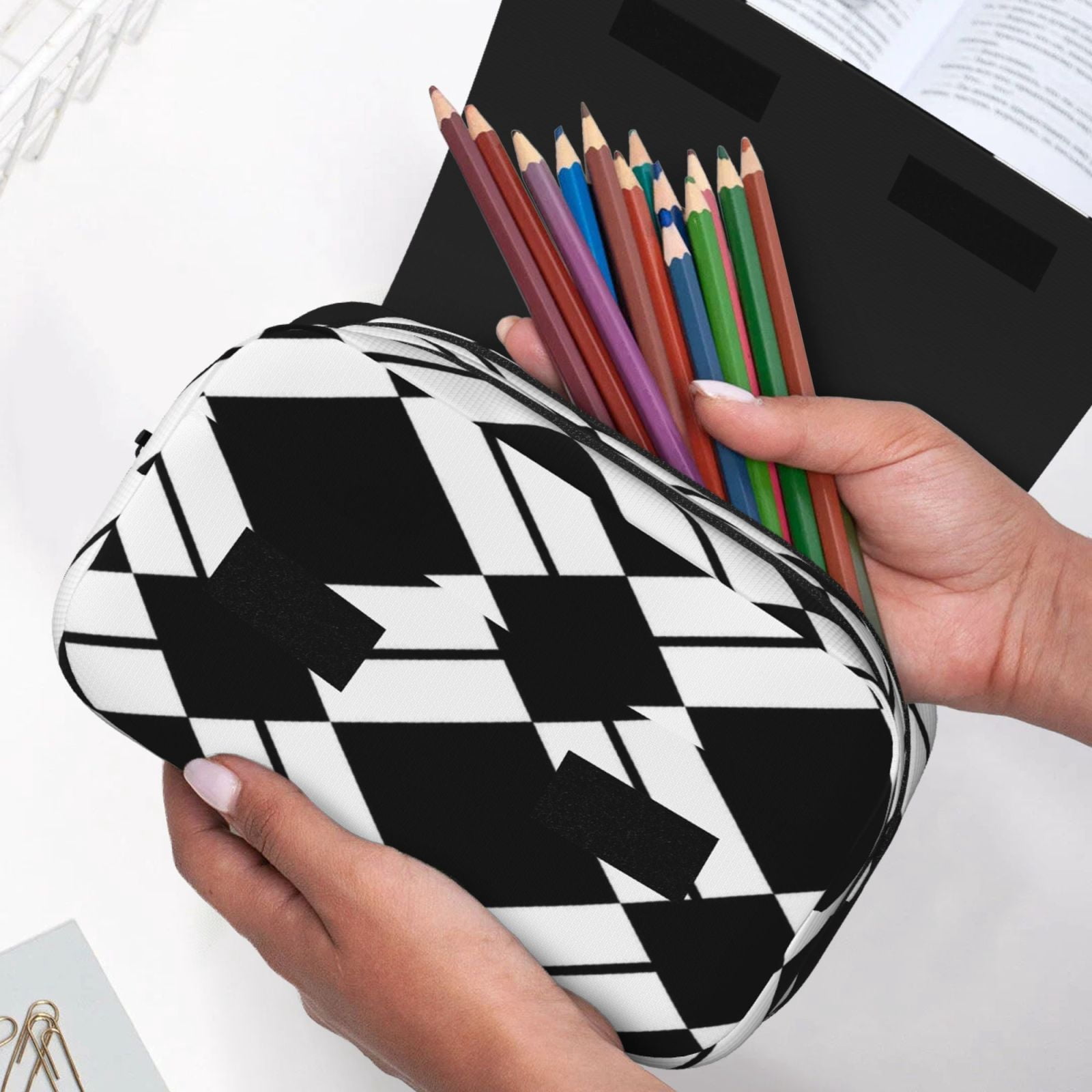 Large-Capacity Flip-Top Double-Layer Pencil Case, Multi-Functional Pocket Pen Case, Durable Stationery Organizer White And Black Checkered Pattern