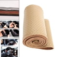 thumbnail image 1 of Funda de material cuero Yotijar cubierta para el volante 38cm Confort Universal transpirable antideslizante, 1 of 5