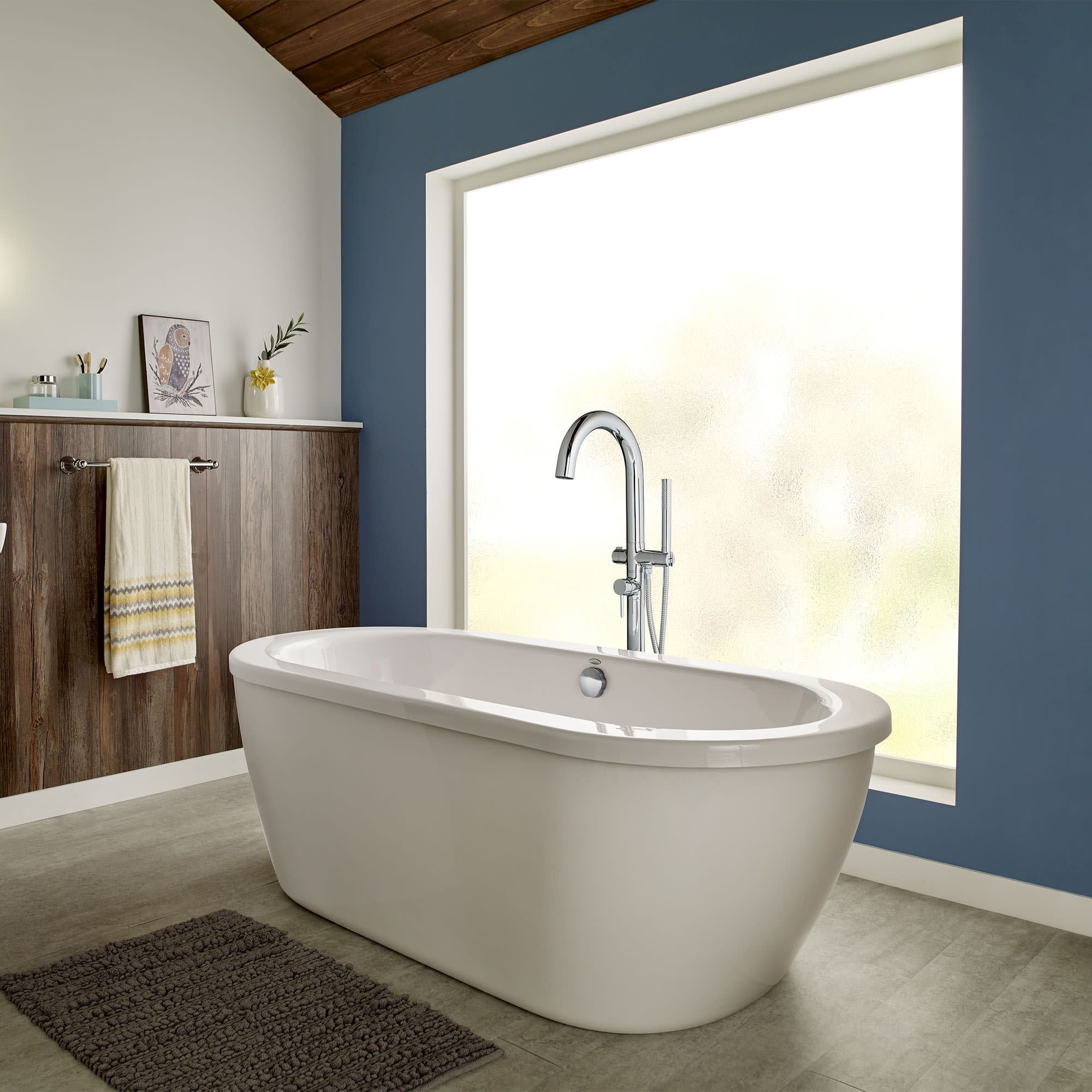 American Standard Contemporary Round Freestanding Bathtub With Lever Handle Faucet for Flash Rough-In Valve