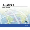 Using ArcMap: ArcGIS 9 [Paperback - Used]