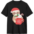 thumbnail image 2 of Un perezoso de Papá Noel abrazando un chocolate caliente. Camisetas de algodón para hombre. Camisetas casuales básicas de cuello redondo. Camisetas de manga corta., 2 of 6