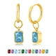 thumbnail image 1 of Aros de 2 Quilates JeenMata con Bisel de Topacio Azul y Corte Esmeralda Chapados en Oro Amarillo, 1 of 6