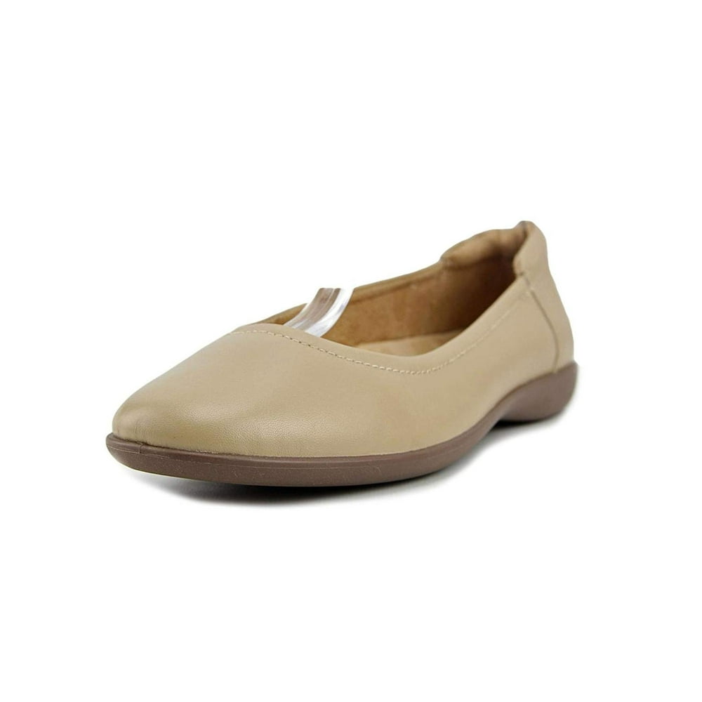 naturalizer casual sandals