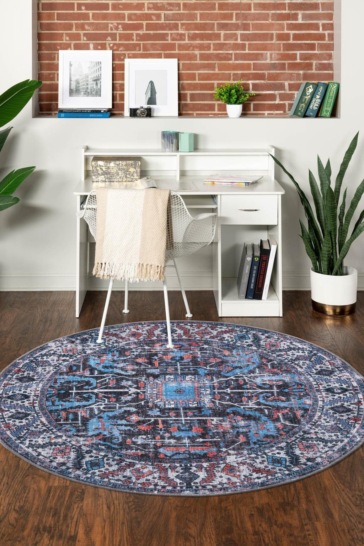 Rugs.com Mangata Collection Rug – 5' 3 Round Black Low Rug Perfect For ...