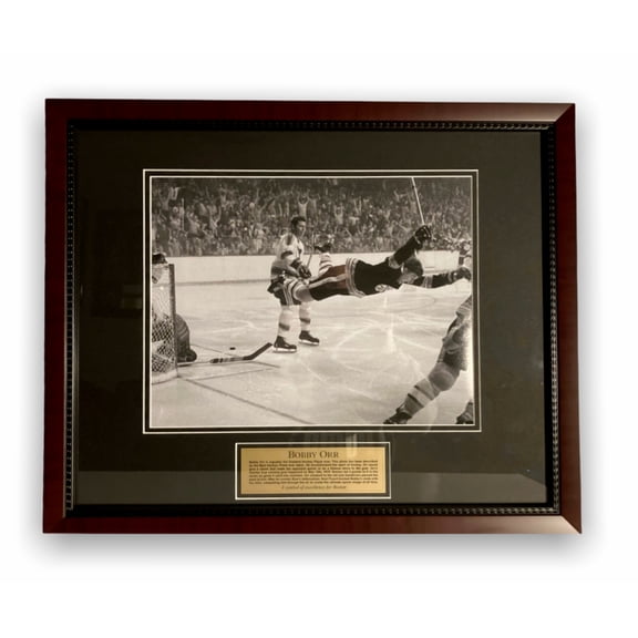 Bobby Orr Unsigned Photograph Framed to 16x20