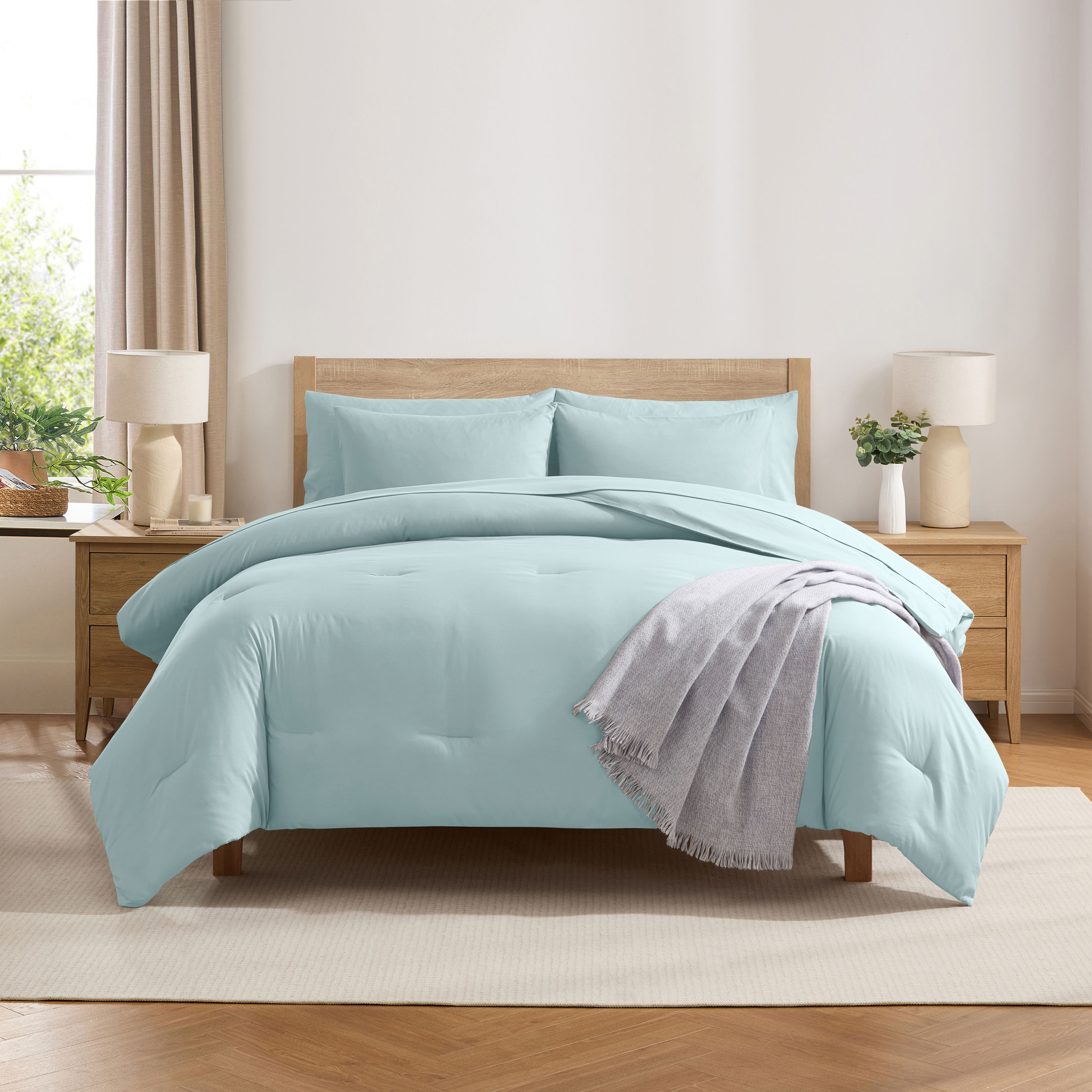 LammaLoe Full Comforter Set, 7 Piece Bed in a Bag, Ultra Soft Bedding Comforter Set with Sheets, All Season Bed Set, Light Baby Blue