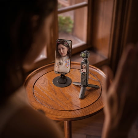 DJI Osmo Pocket 3 Creator Combo, 4K/120fps Camera with 1