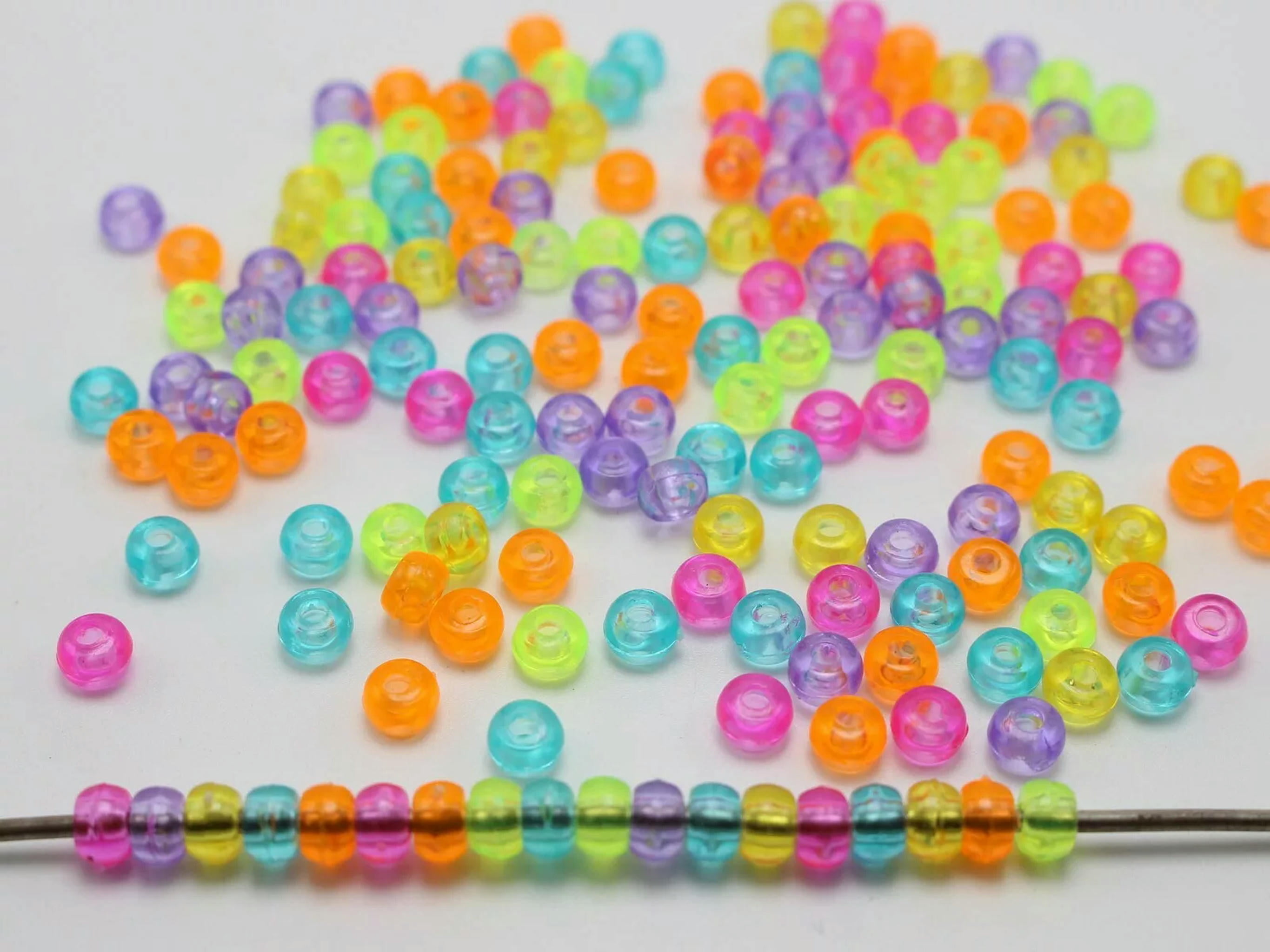 U8MO 5000 Mixed Color Acrylic Tiny Barrel Pony Beads 5X3mm for Kids Kandi Craft