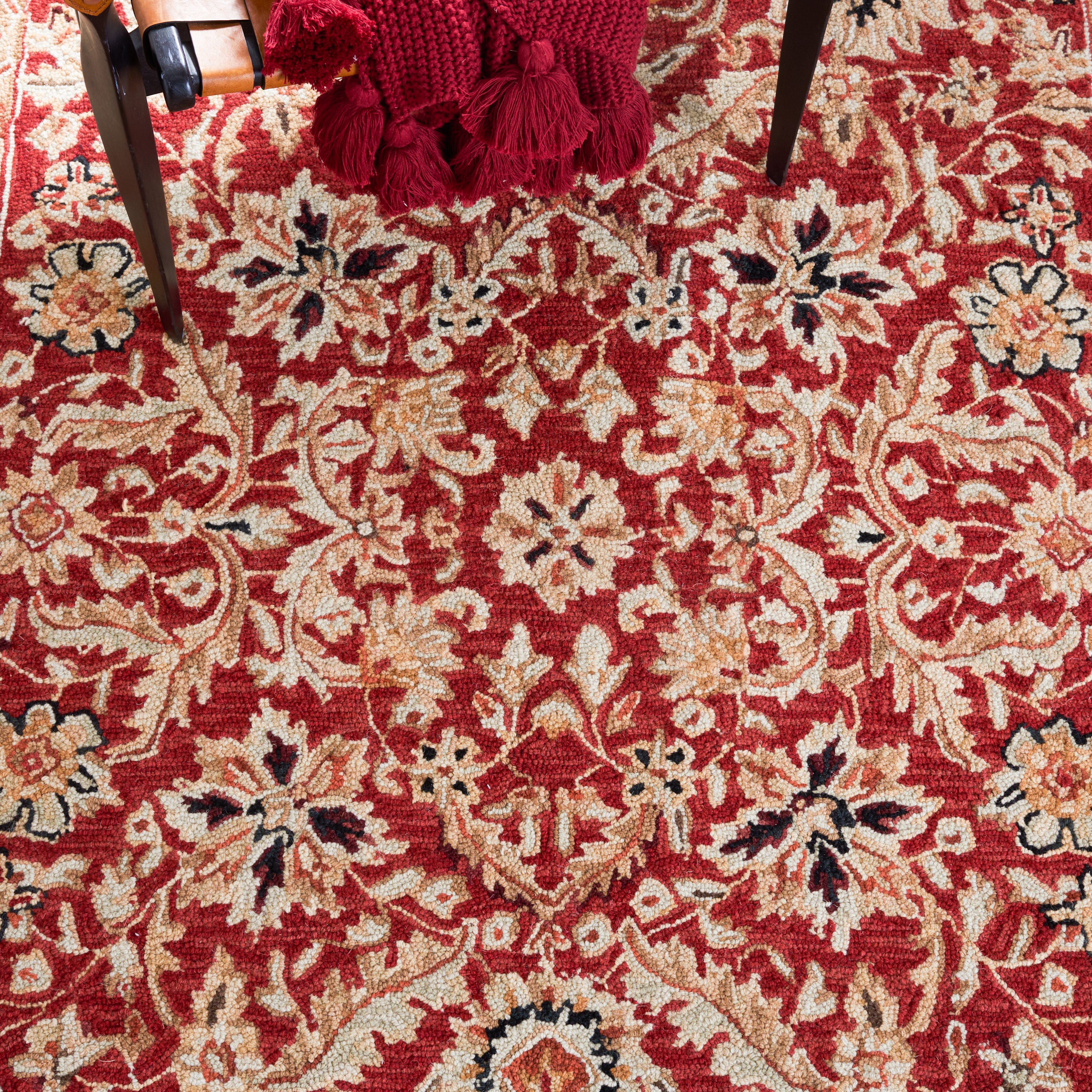 Safavieh Chelsea Anita Oriental Area Rug, Red/Ivory, 5'3" x 8'3"