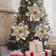 thumbnail image 3 of 10 Uds flores artificiales de Poinsettia 15cm divertidas y creativas para decoración de árbol de Navidad, 3 of 5