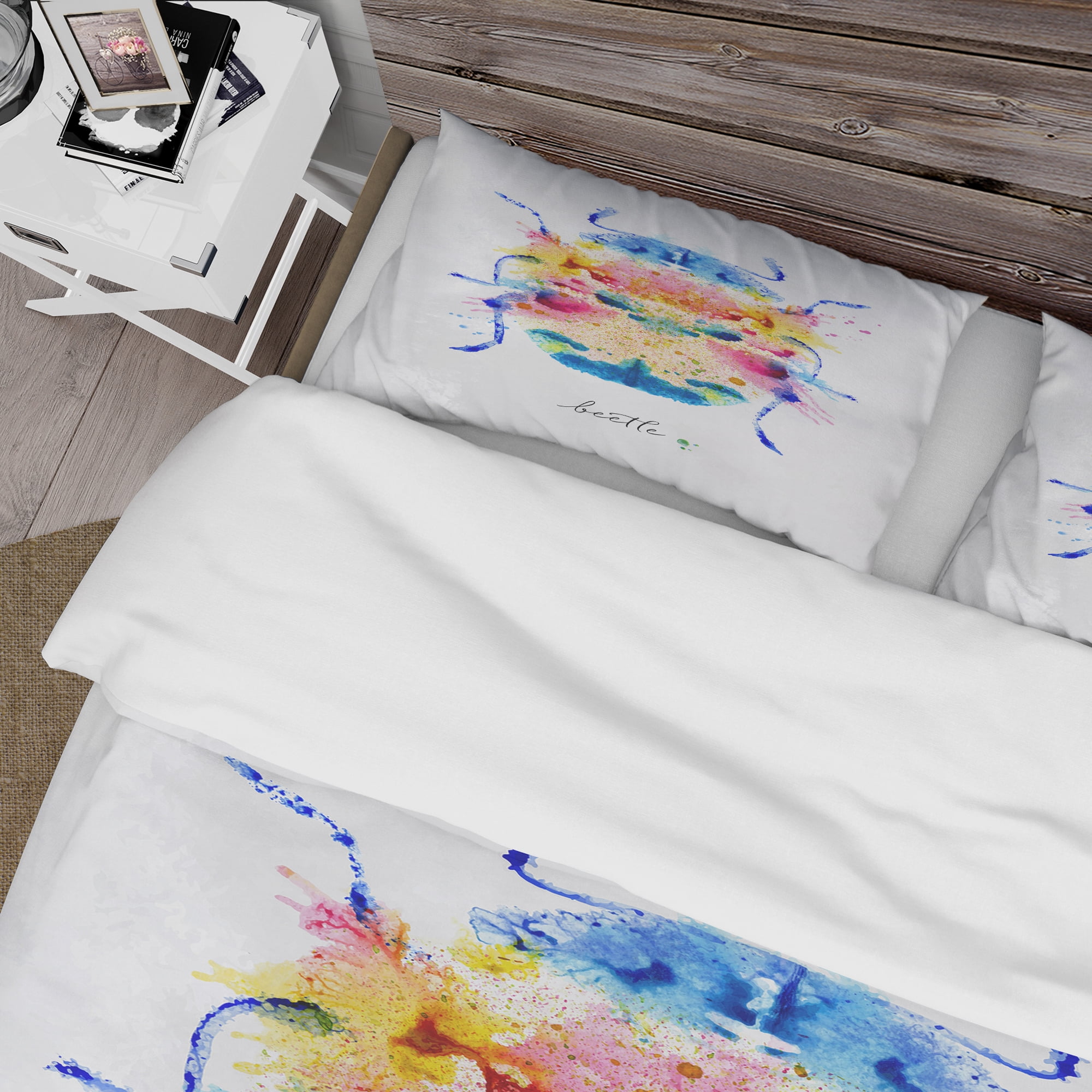 Designart 'Monotype vivid beetle' Animals Duvet Cover Set