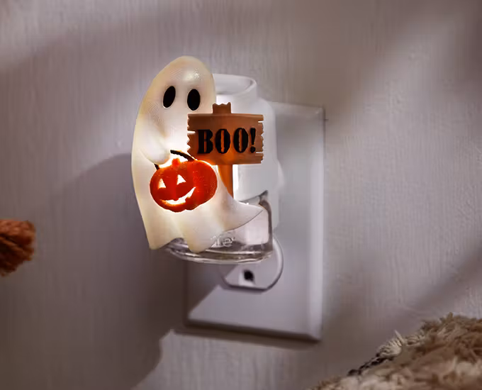 thumbnail image 5 of Yankee Candle Ghost Scent-Plug Diffuser Base with Light and a Witches' Brew Home Fragrance Electric Refill, 5 of 5
