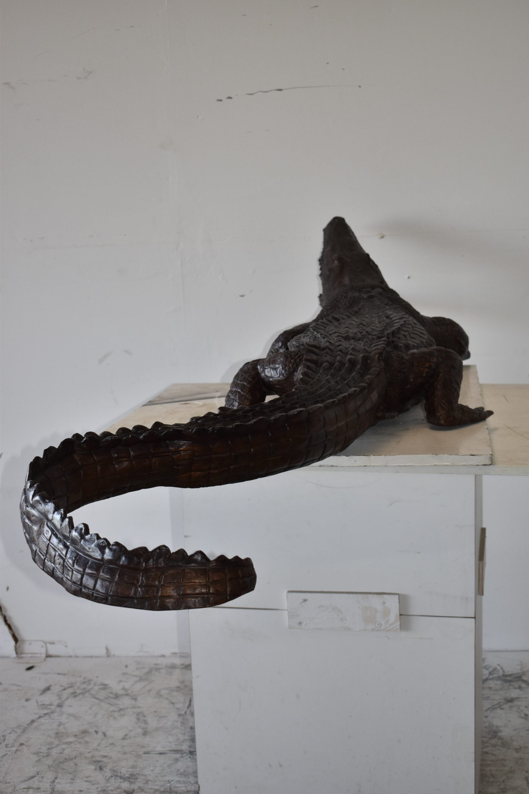 Nifao Large Crocodile78" x 24" x 14"H – Outdoor Bronze Fountain, Garden Water Feature, 78"L x 24"W x 14"H
