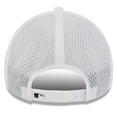 thumbnail image 4 of Men's New Era White Chicago White Sox 2026 Batting Practice Apex 9FORTY Adjustable Trucker Hat, 4 of 5