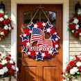 thumbnail image 4 of Letrero redondo de madera con diseño patriótico de estrellas y rayas – Adorno colgante para el Día de la Independencia, ideal para la puerta principal, la pared o una mesa., 4 of 6