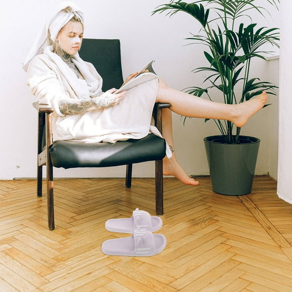 AURARMLET 1 Pair Men’s Indoor House Slippers Lavender Cat Non- Comfortable Sole