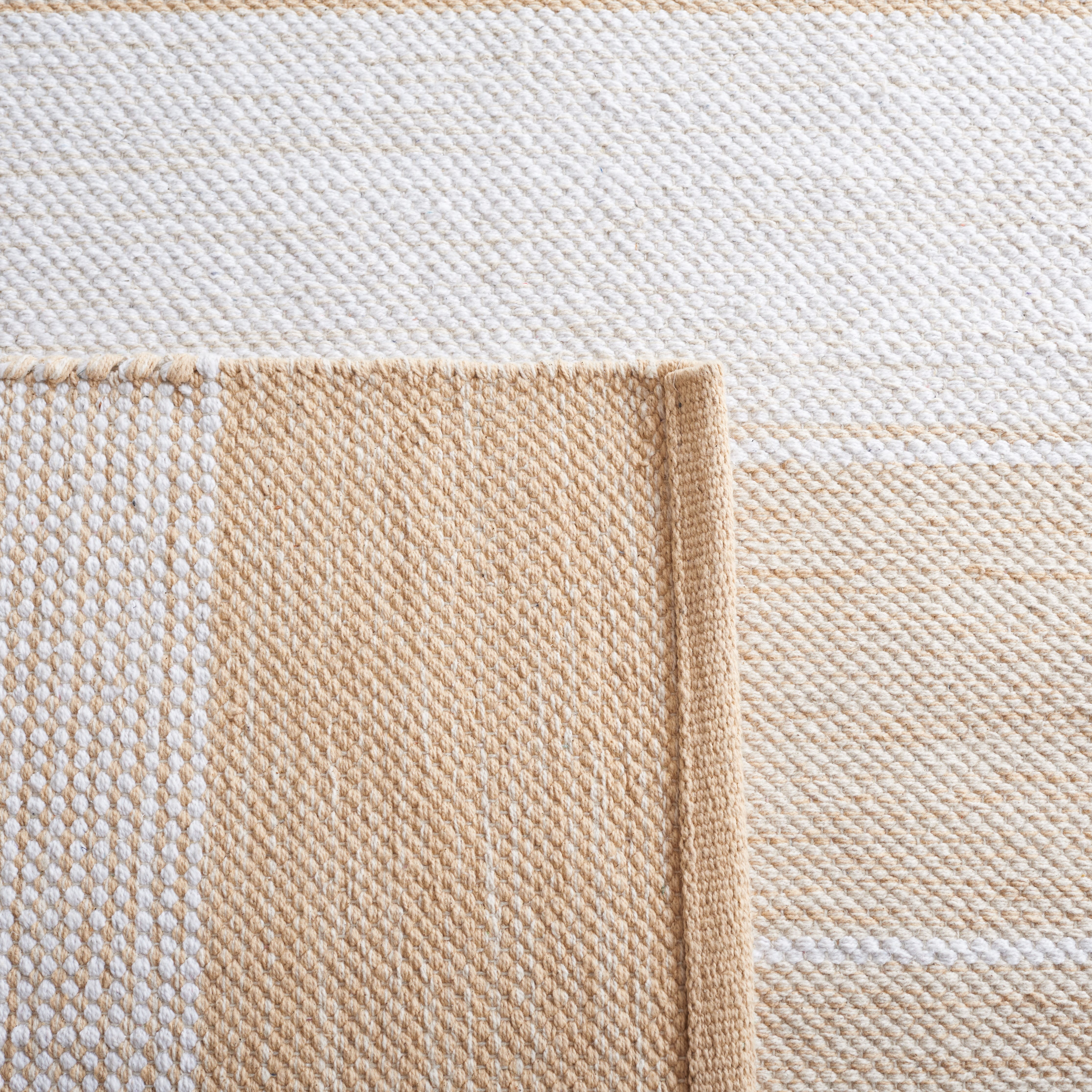 SAFAVIEH Striped Kilim Amina Striped Cotton Area Rug, Ivory/Gold, 3' x 5'