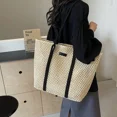 thumbnail image 4 of Bolso de hombro de paja de gran capacidad para mujer, bolso tejido hueco versátil de moda de verano 2024, bolso de playa para vacaciones junto al mar, 4 of 5