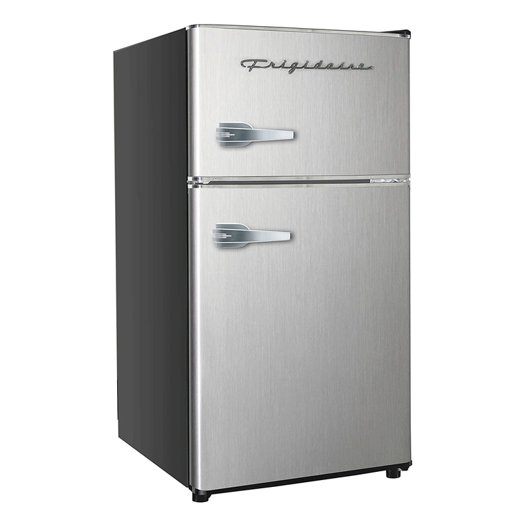 Frigidaire 3.1 Cu. Ft. Retro Refrigerator with Freezer, Platinum photo 7