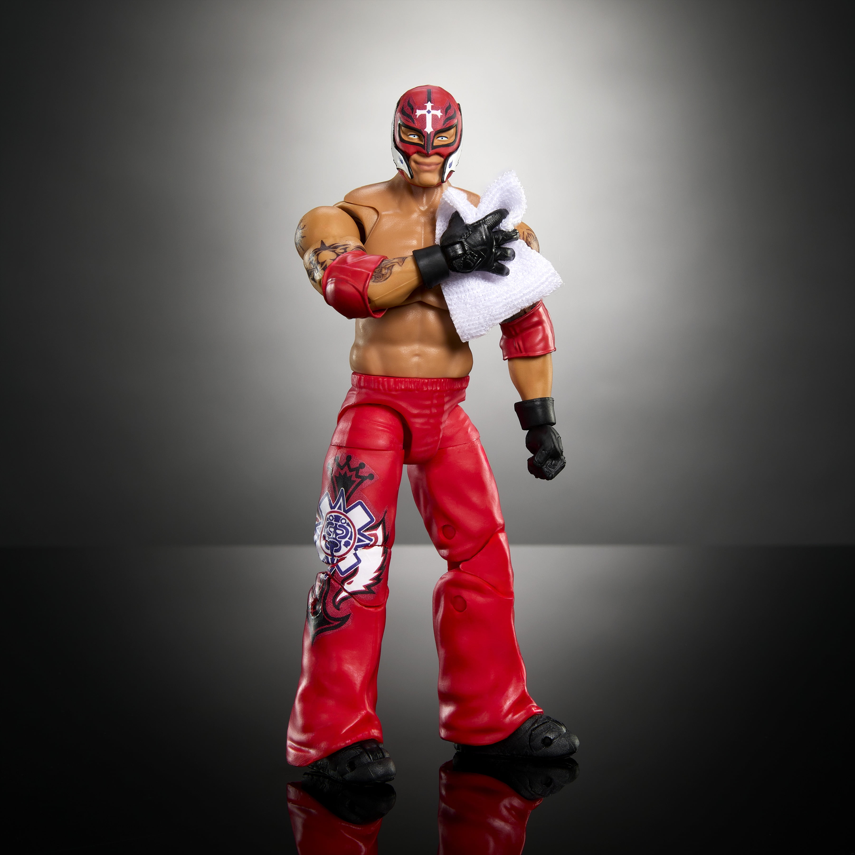 Mattel Collectible - WWE Ultimate Edition 6" Fan Takeover Rey Mysterio Action Figure