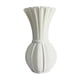 thumbnail image 2 of Jarrón de Plástico Blanco Qazbgdl para Flores Secas y Hierba de La Pampa | Decoración para El Hogar y La Oficina, Ideal para Estanterías, Escritorios y Mesas de Centro | 24,4 X 13,9 X 13,9 Cm (1 Unid, 2 of 6