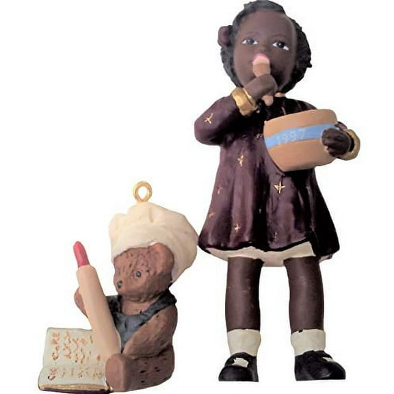 Hallmark Ornament: 1997 Nikki | QX6142 | Martha Root