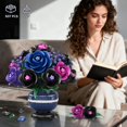 thumbnail image 2 of Set de construcción HiWeeGo Flowers Botanicals con rosa artificial, 2 of 9