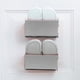 thumbnail image 4 of Porta Zapatillas de Baño de Pared, Organizador de Zapatos Sin Taladro para Baño o Ducha, Soporte de Almacenamiento de Plástico que Ahorra Espacio, Gris, 22.5x13.5x10.5cm, 4 of 6