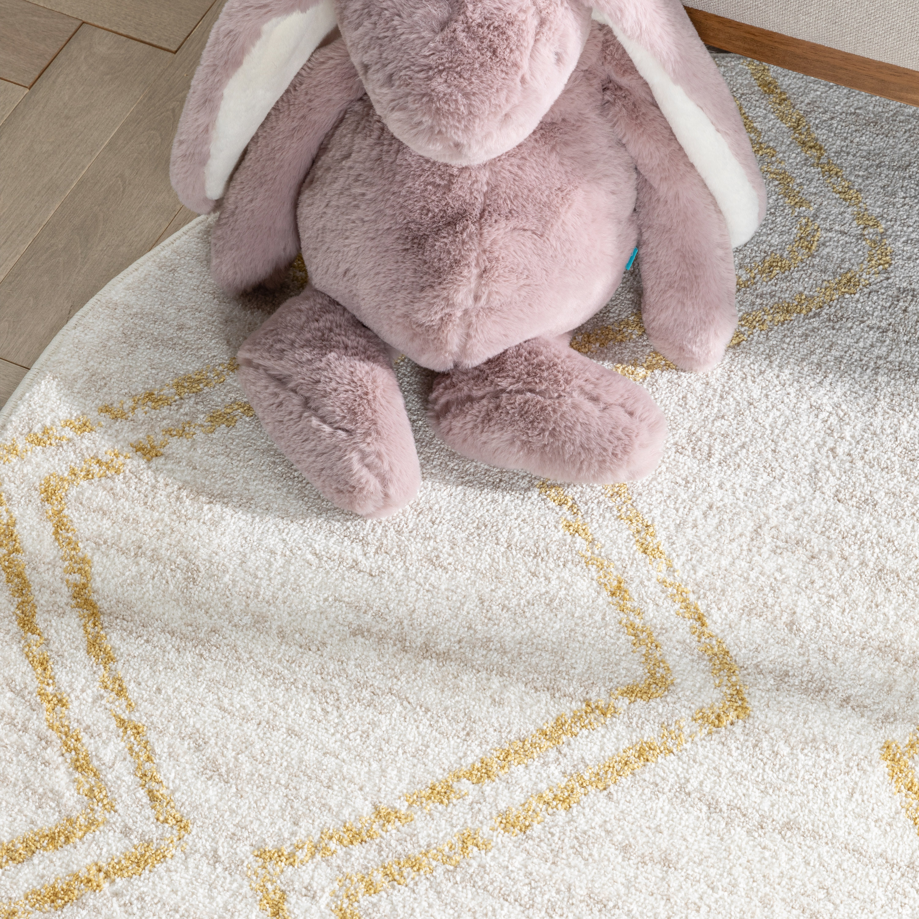 Well Woven Kennedy Chevron Area Rug, 4' x 4', Cotton Fringe For Authentic Look, Super Soft Pile, Durable, Easy To Clean