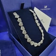 thumbnail image 2 of COLLAR SWAROVSKI TENIS CORAZONES BLANCOS ARIANA GRANDE + KIT DE REGALO, 2 of 6