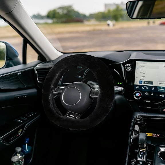 uvwlwu Universal Steering Wheel Cover for Enhanced Driving Comfort and Secure Grip in All Seasons(B)