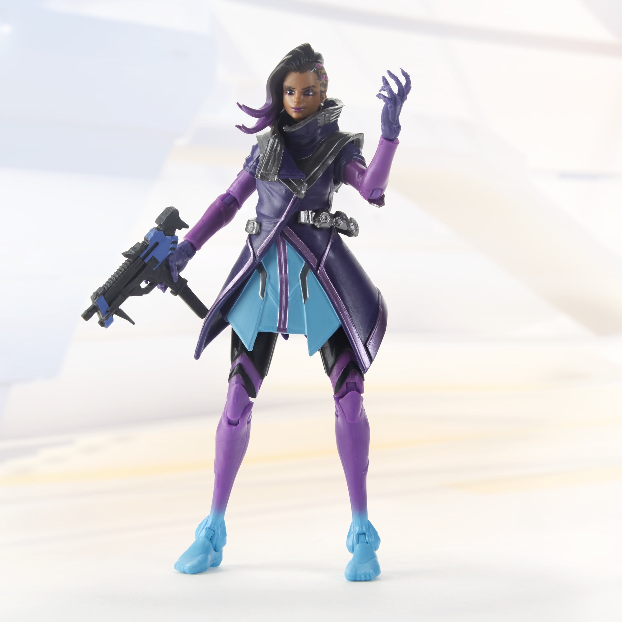Overwatch Ultimates Series Sombra 6-Inch-Scale Collectible Figure, Ages 4 and Up