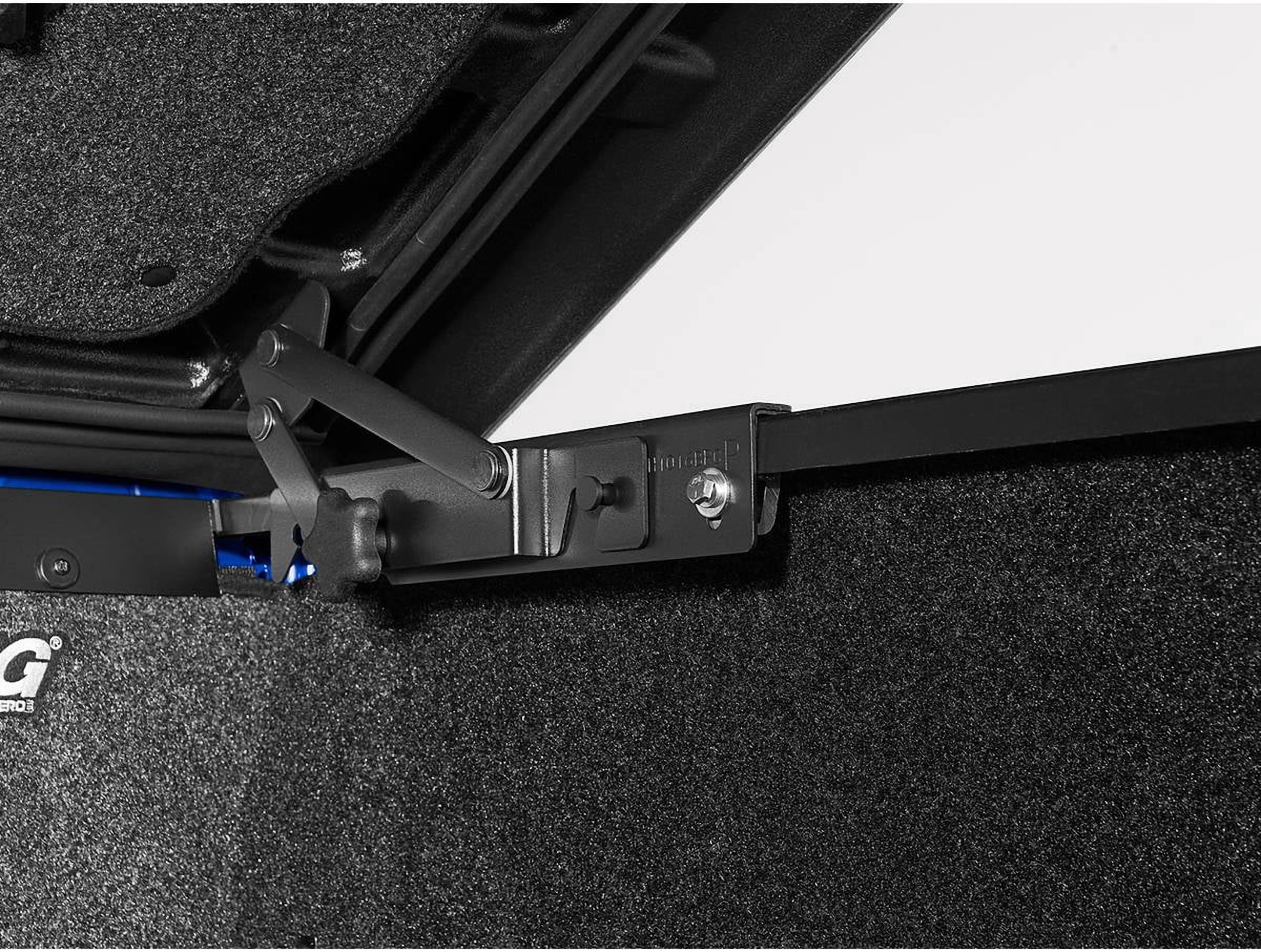 UnderCover UC3078L-PCL Elite LX Tonneau Cover; Blue Streak; w/o Bed Rail Storage; Fits select: 2014-2018 RAM 1500, 2019-2023 RAM 1500 CLASSIC