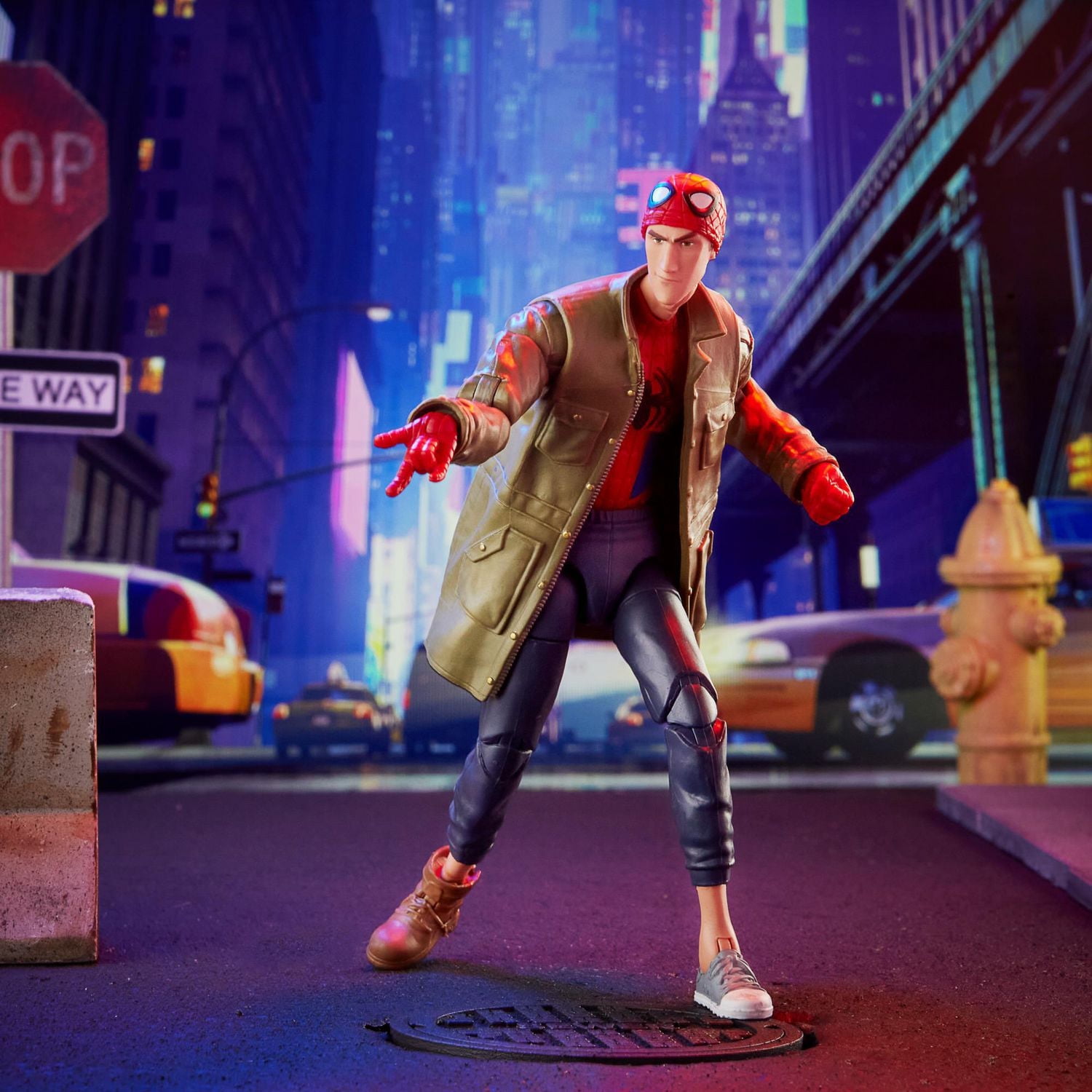 Hasbro Marvel Legends Series Spider-Man: Into the Spider-Verse Peter B. Parker 6-inch Collectible Action Figure Toy For Kids Age 4 And Up
