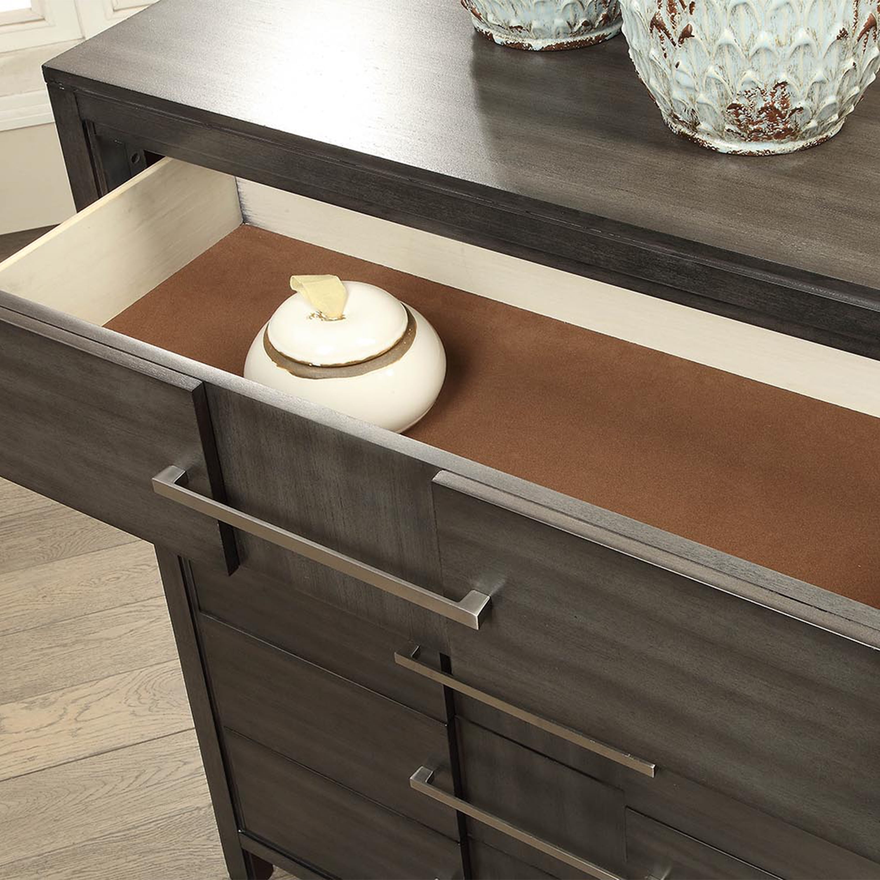 Furniture of America Austin 5-Drawer Chest, Gray