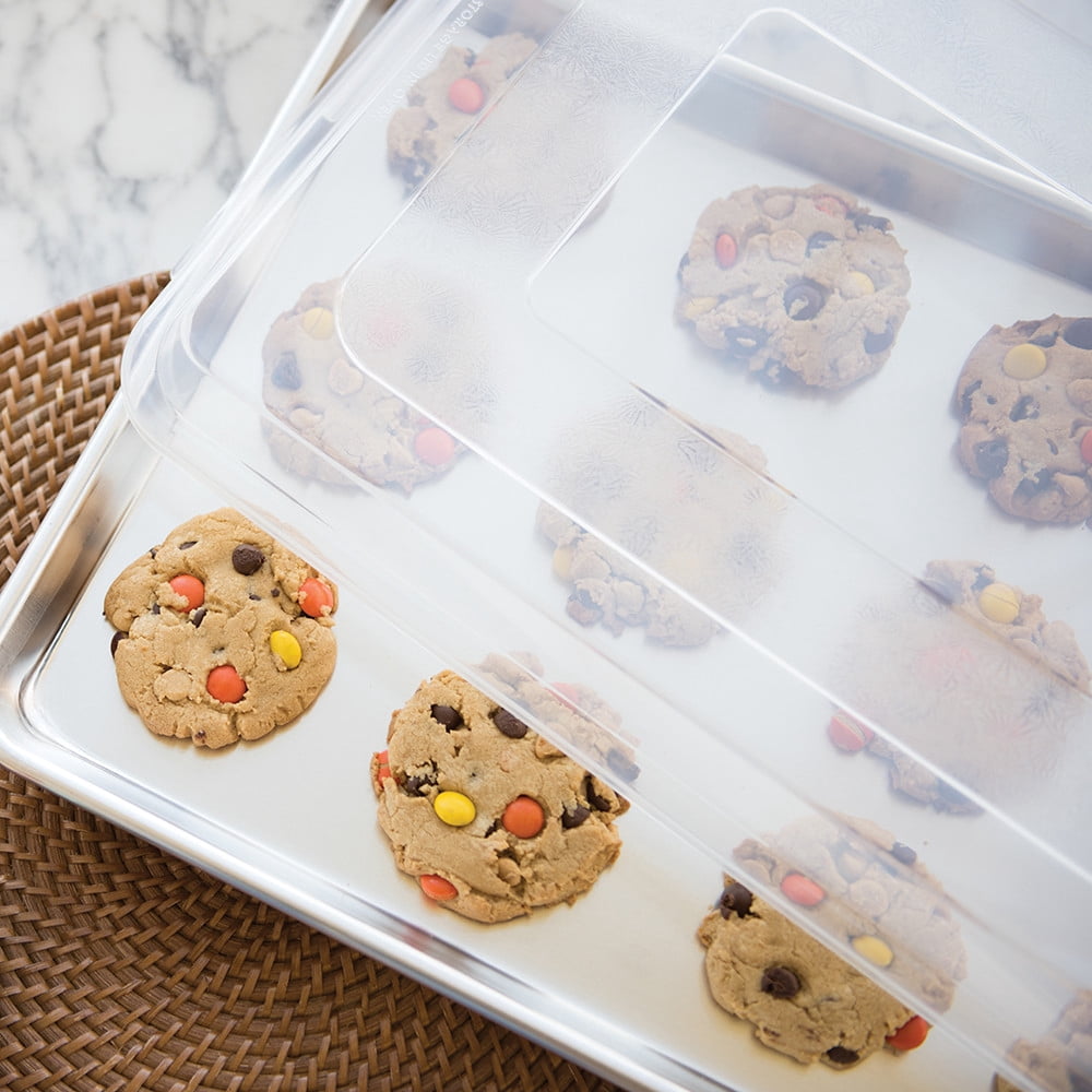 Nordic Ware Naturals® Baker's Half Sheet Pan with Lid