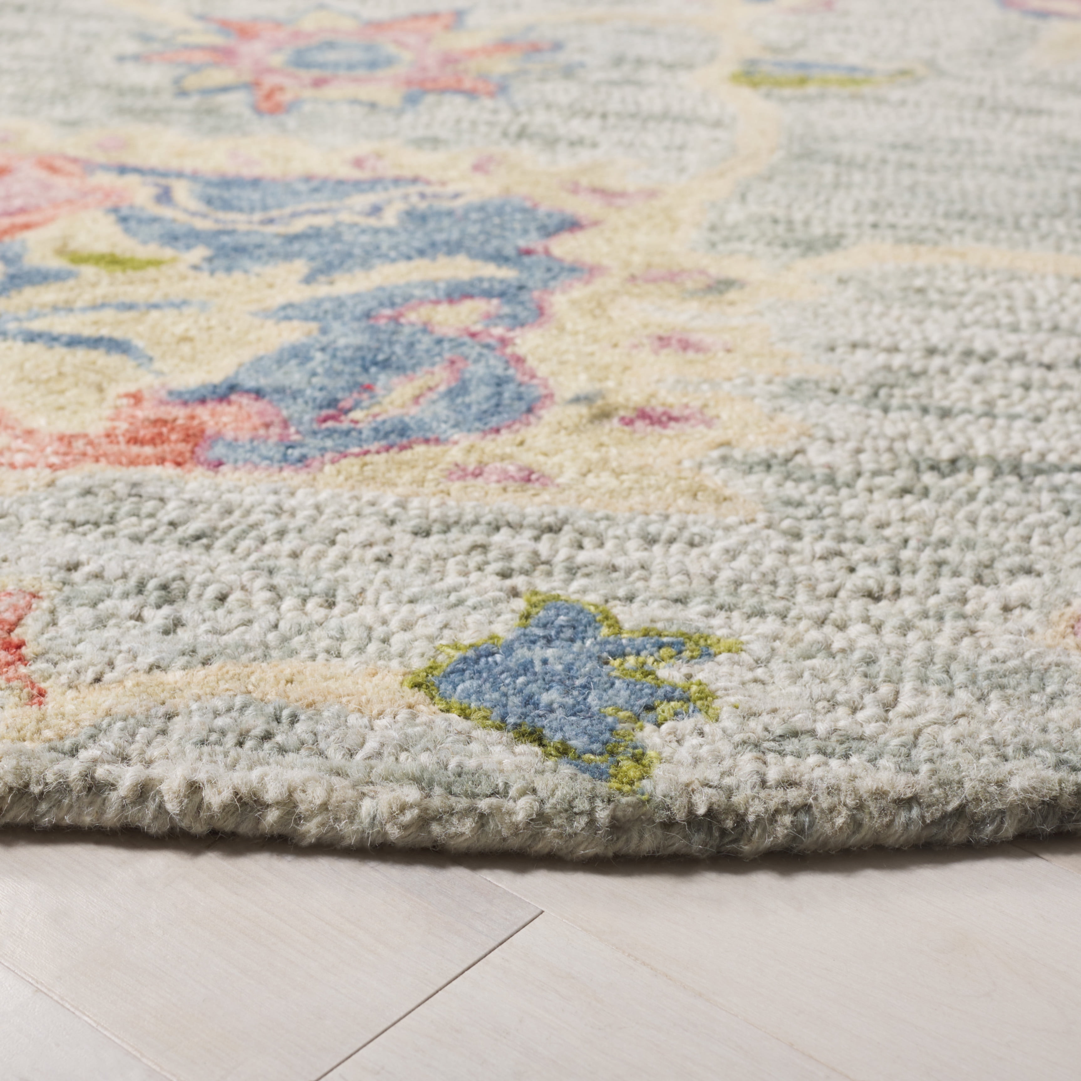 SAFAVIEH Metro Roland Floral Area Rug, Blue/Ivory, 6' x 6' Round