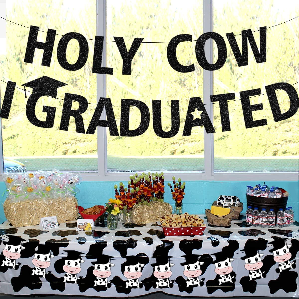 Holy Cow I Graduated Banner, Cow Congrats Graduation Decoration with Black Cap Pre-assembled Class Of 2023 Graduation Party Decoration Supplies for High School College