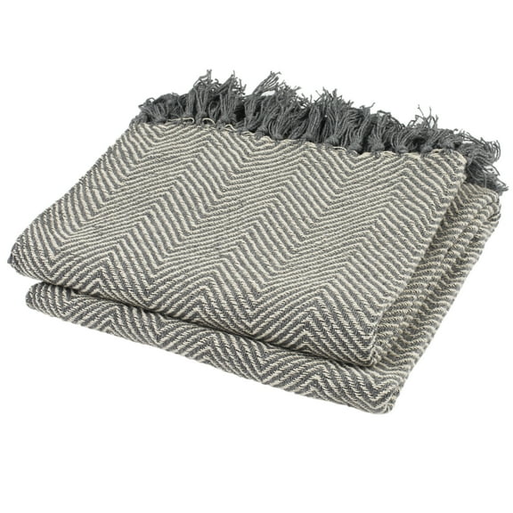 SAFAVIEH Amada 50" x 70" Chevron Throw with Fringe, 50" x 70", Grey
