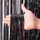 thumbnail image 2 of Cortinas con flecos de aluminio Voircoloria Laser Black, paquete de 2, 2 of 7