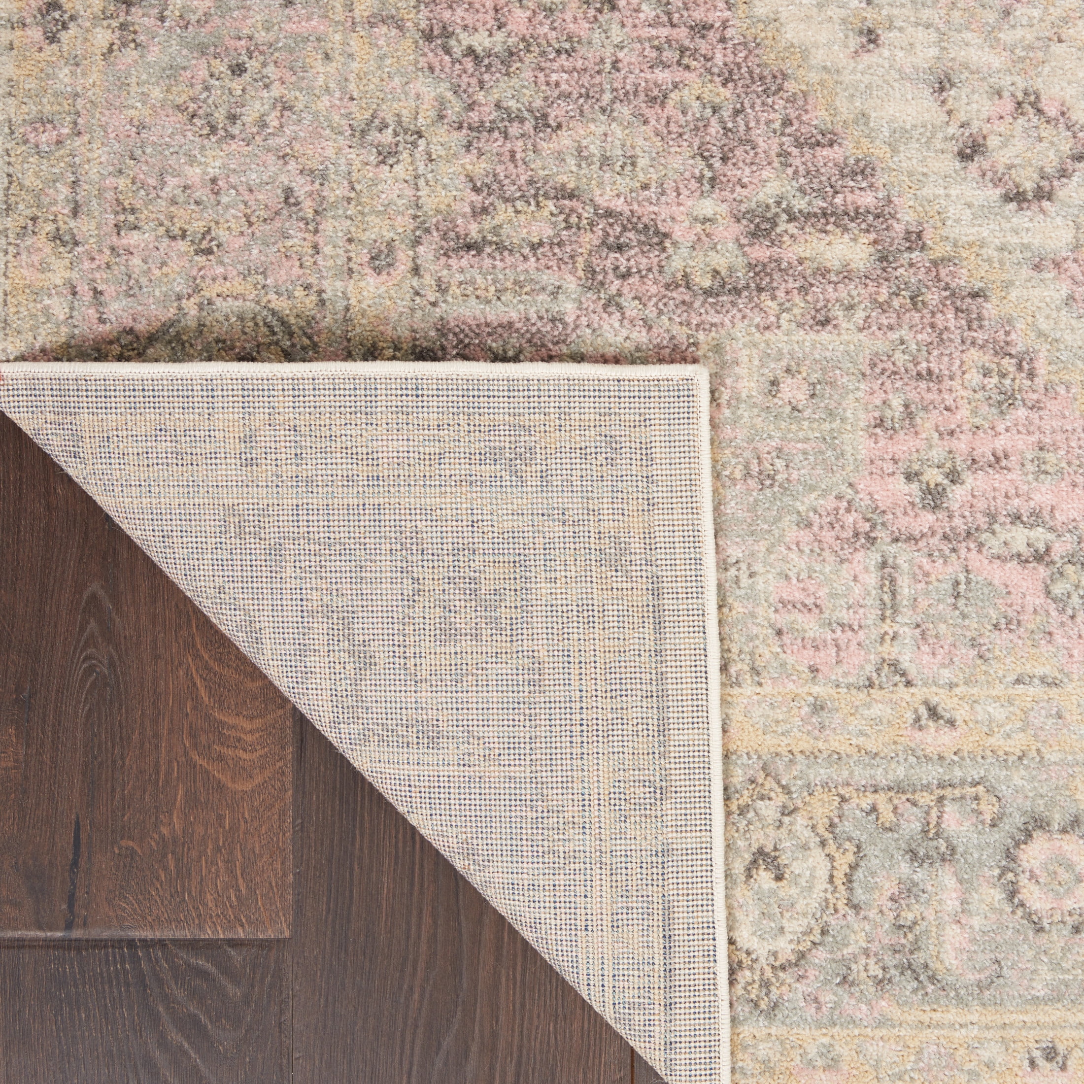 Serene Distressed Persian Ivory/Pink 5'3" x 7'3" Area Rug, (5' x 7')