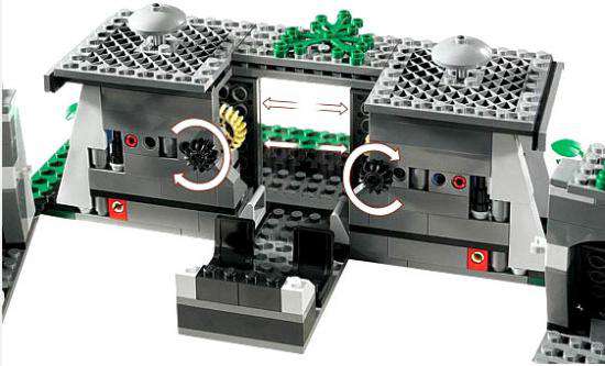 Pre-Owned Star Wars Return of the Jedi Battle of Endor Set LEGO 8038 [Damaged Package]