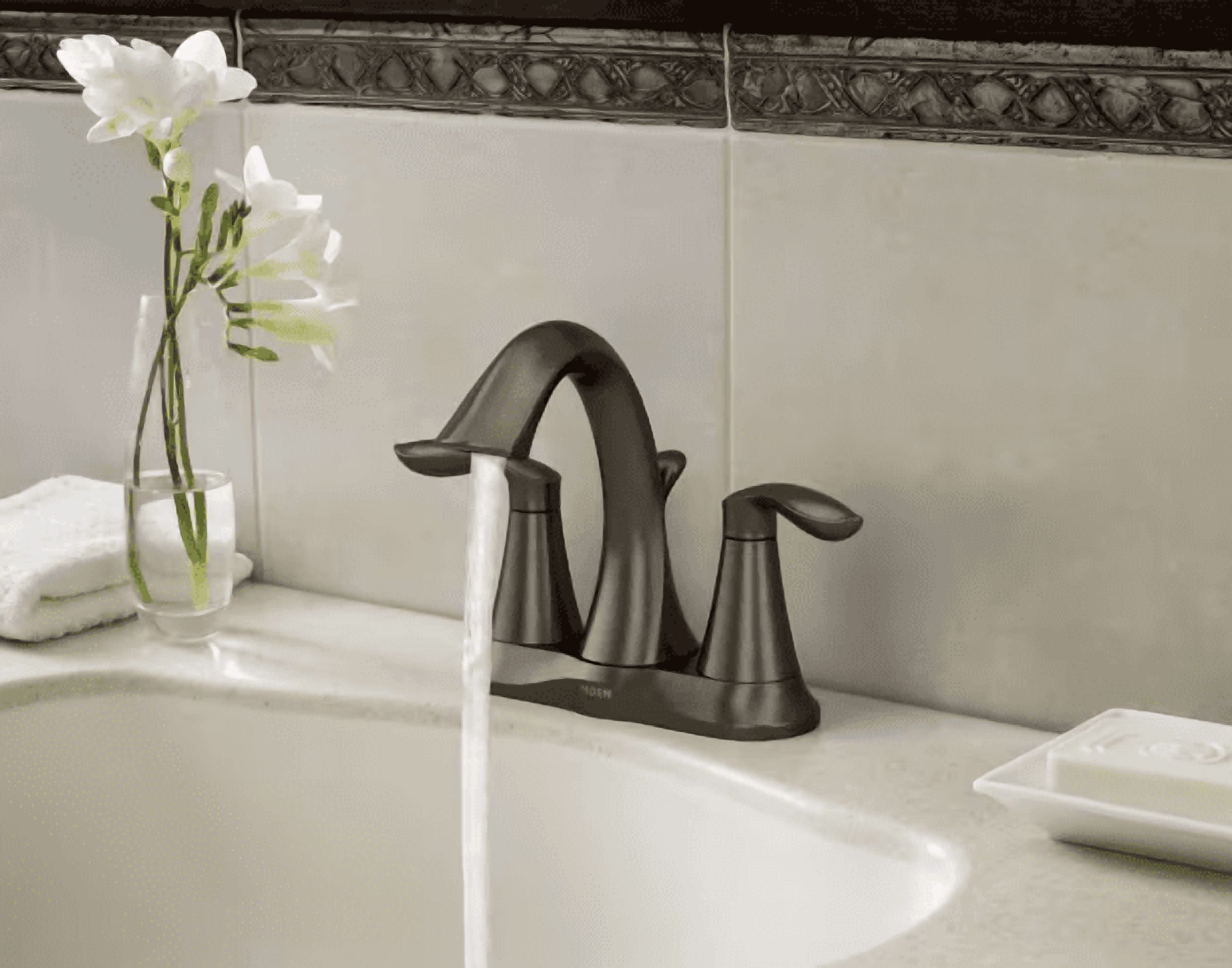Moen 6410ORB Rubbed Bronze two-handle bathroom faucet