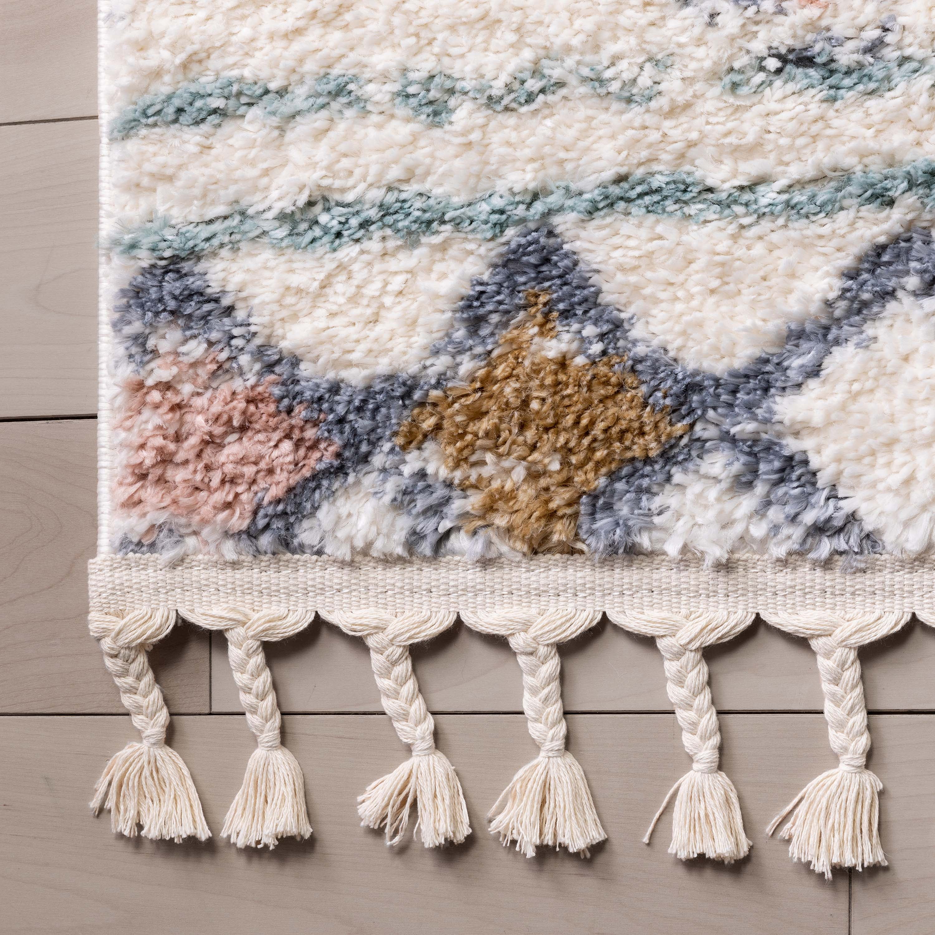 Well Woven Nala Moroccan Area Rug, 3.92' x 5.25', Cotton Fringe For Authentic Look, Plush & Soft Shag Pile, Moroccan Tribal Print